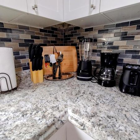 Cheerful 3-Bedroom Home /Ac+ Free Parking North Miami Beach Exterior photo