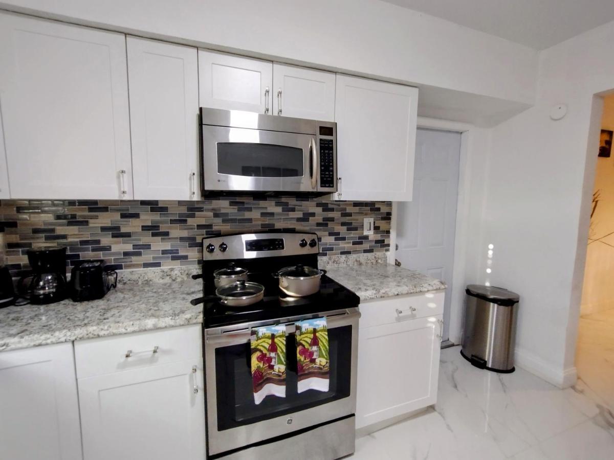 Cheerful 3-Bedroom Home /Ac+ Free Parking North Miami Beach Exterior photo