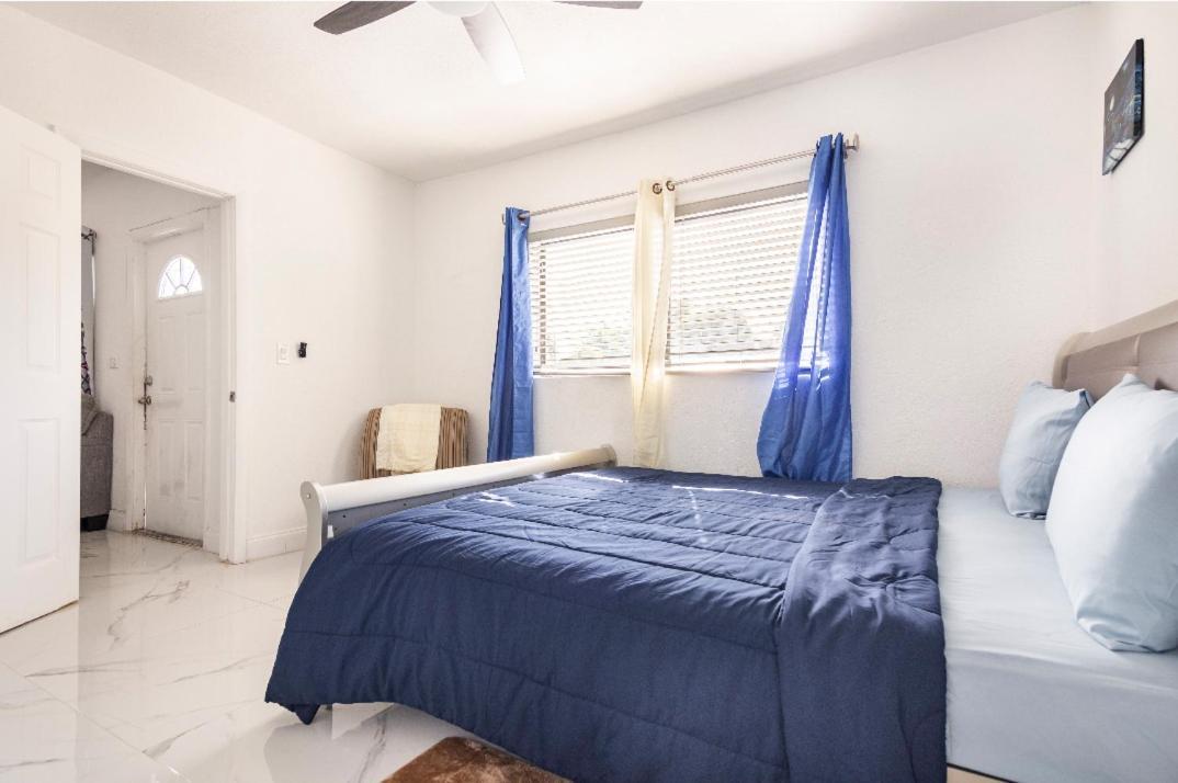 Cheerful 3-Bedroom Home /Ac+ Free Parking North Miami Beach Exterior photo